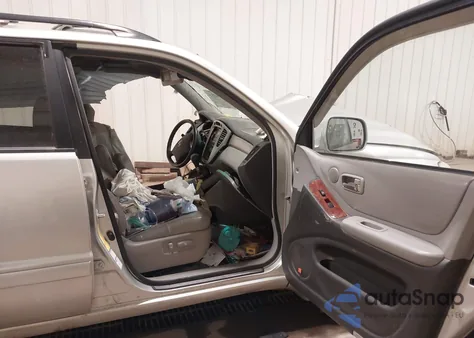 2005 Toyota Highlander Limited V6 from USA, damaged, VIN JTEEP21A250082028